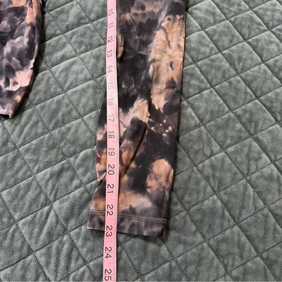 Lululemon Leggings Womens 2 Unlimit HR Tight 23" High Rise Tie Dye B2 - Picture 7 of 7
